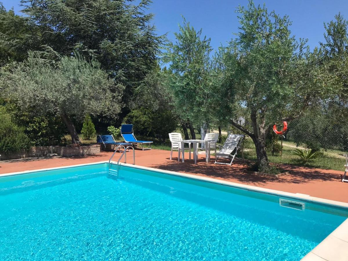 Agriturismo Camiano Piccolo Монтефалько Екстер'єр фото