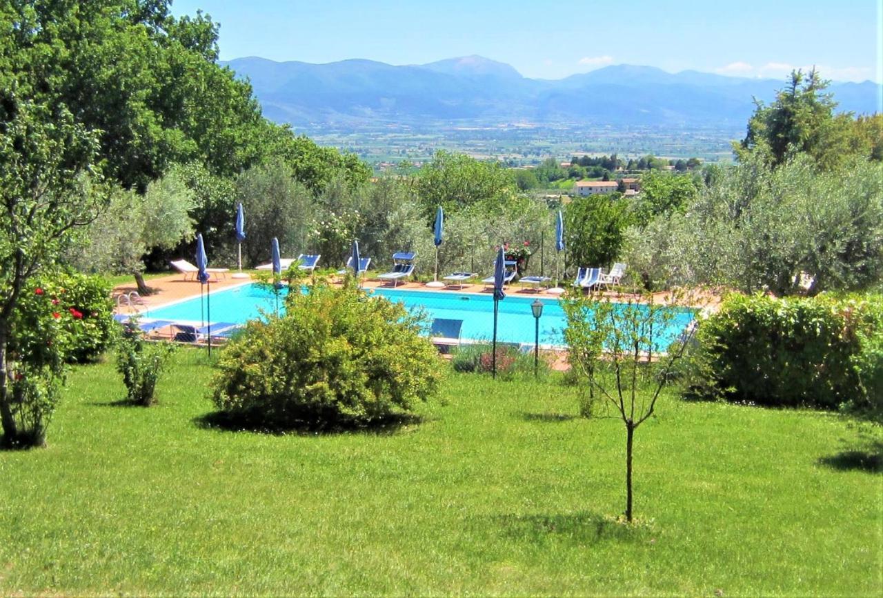 Agriturismo Camiano Piccolo Монтефалько Екстер'єр фото