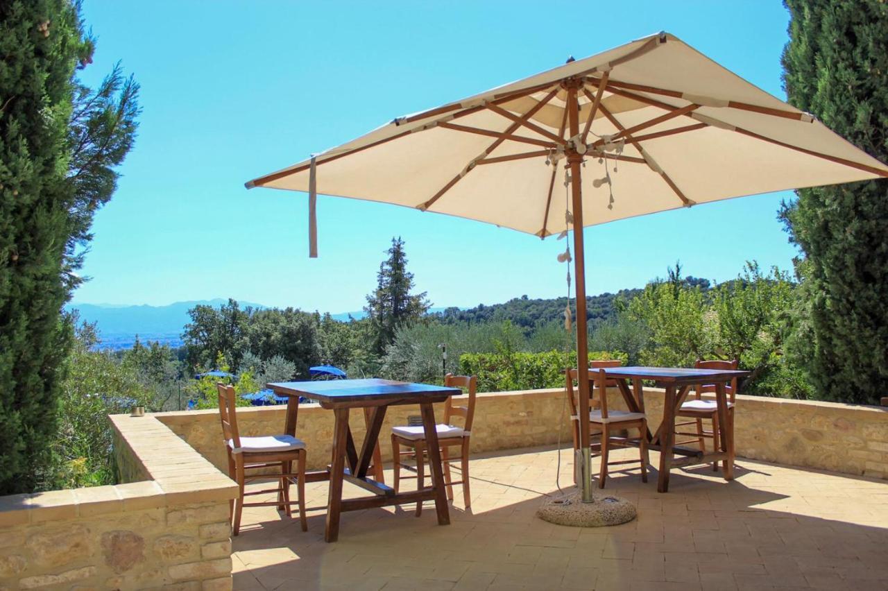 Agriturismo Camiano Piccolo Монтефалько Екстер'єр фото