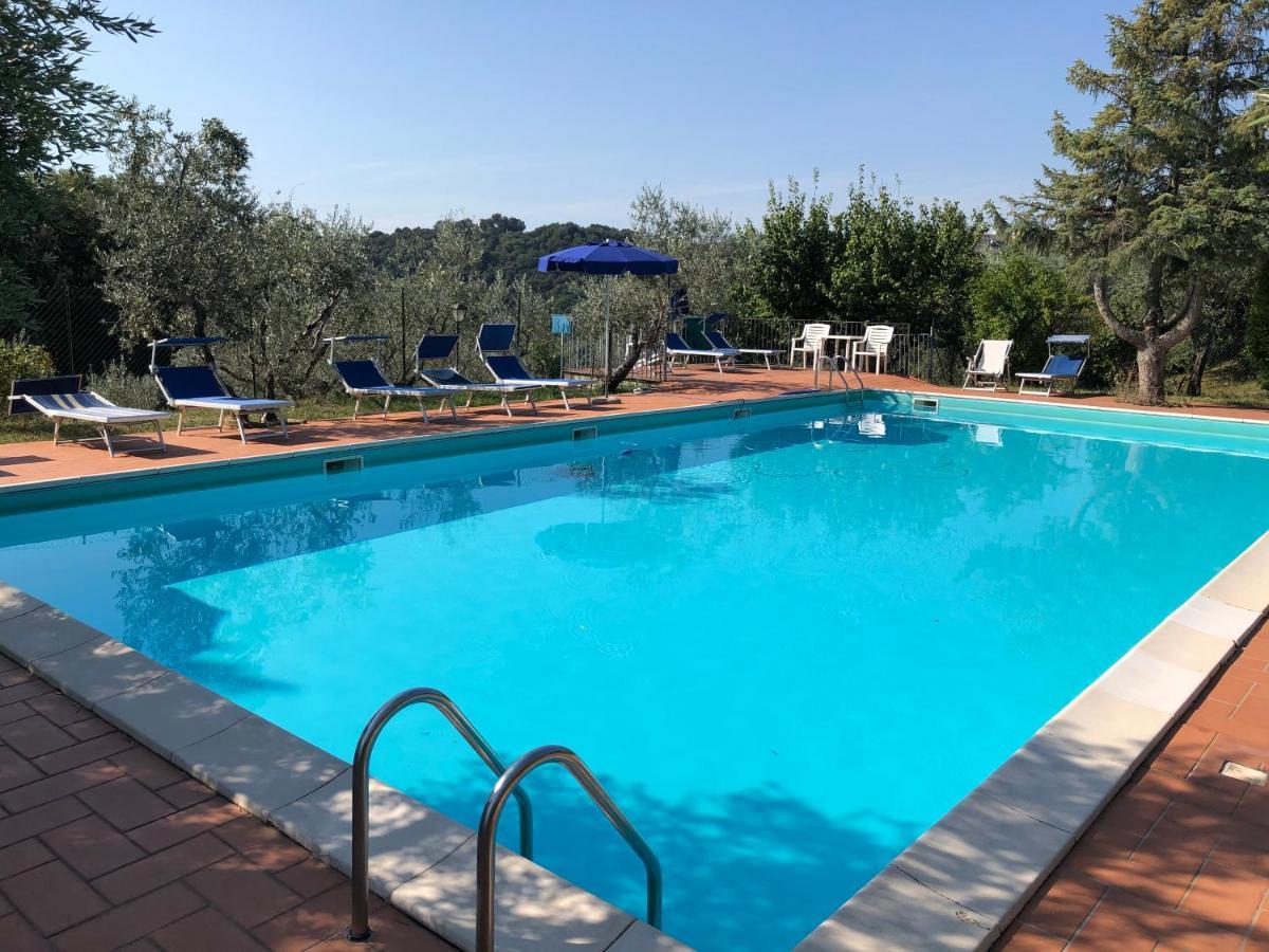 Agriturismo Camiano Piccolo Монтефалько Екстер'єр фото