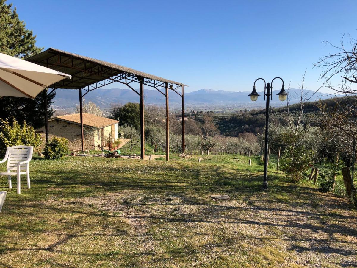 Agriturismo Camiano Piccolo Монтефалько Екстер'єр фото