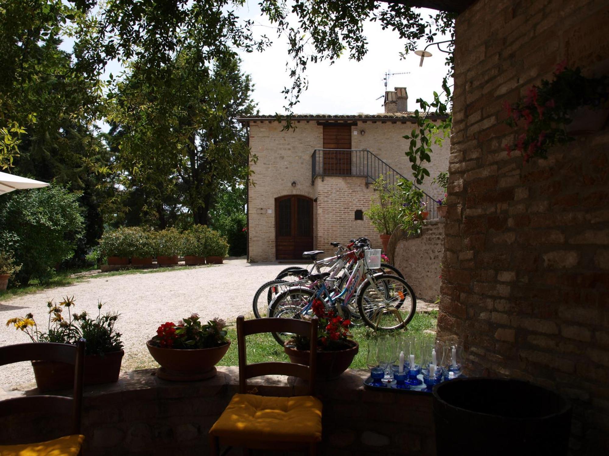 Agriturismo Camiano Piccolo Монтефалько Екстер'єр фото